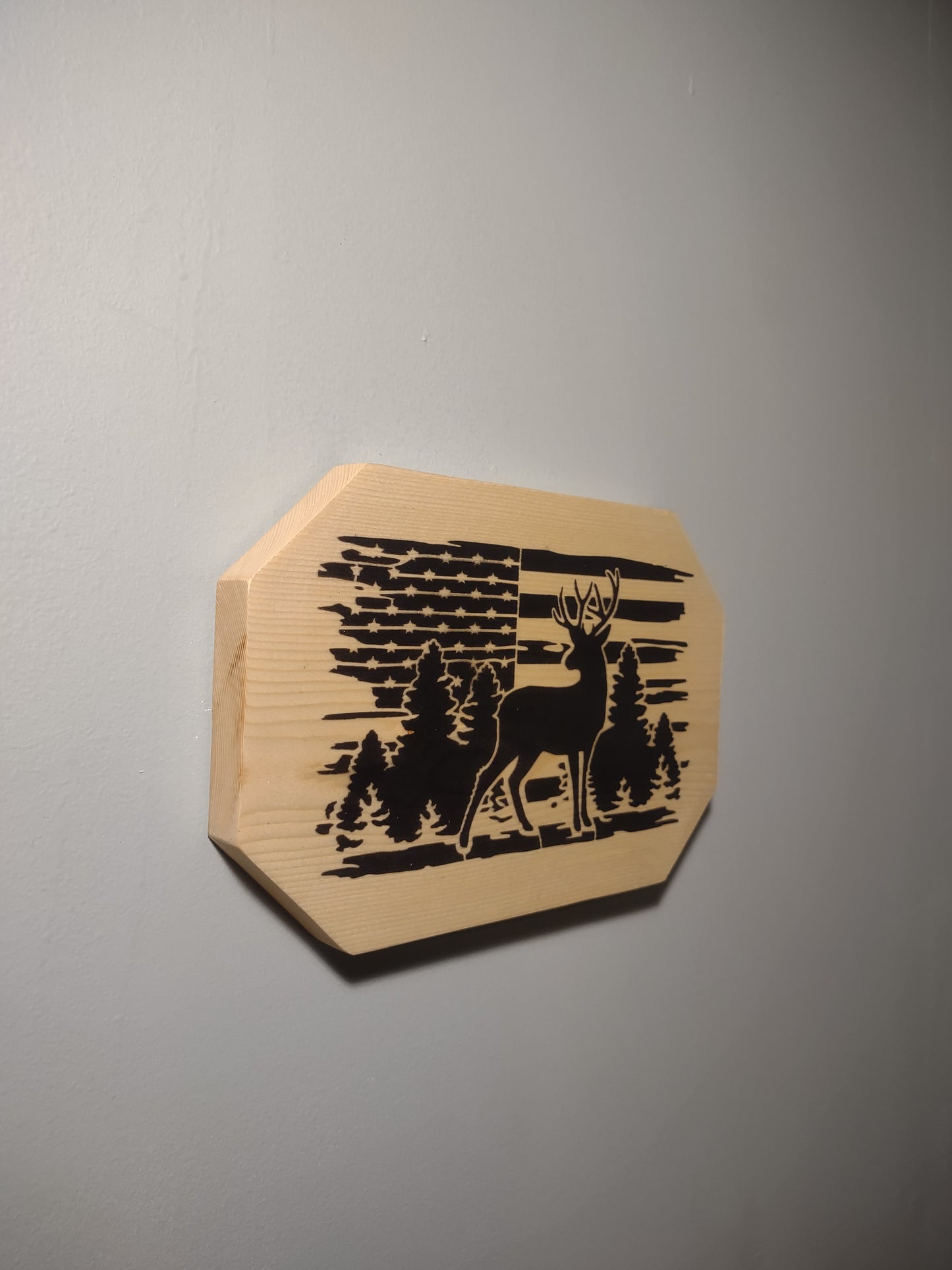 Patriotic Wall Decor, Broadside Buck Plaque