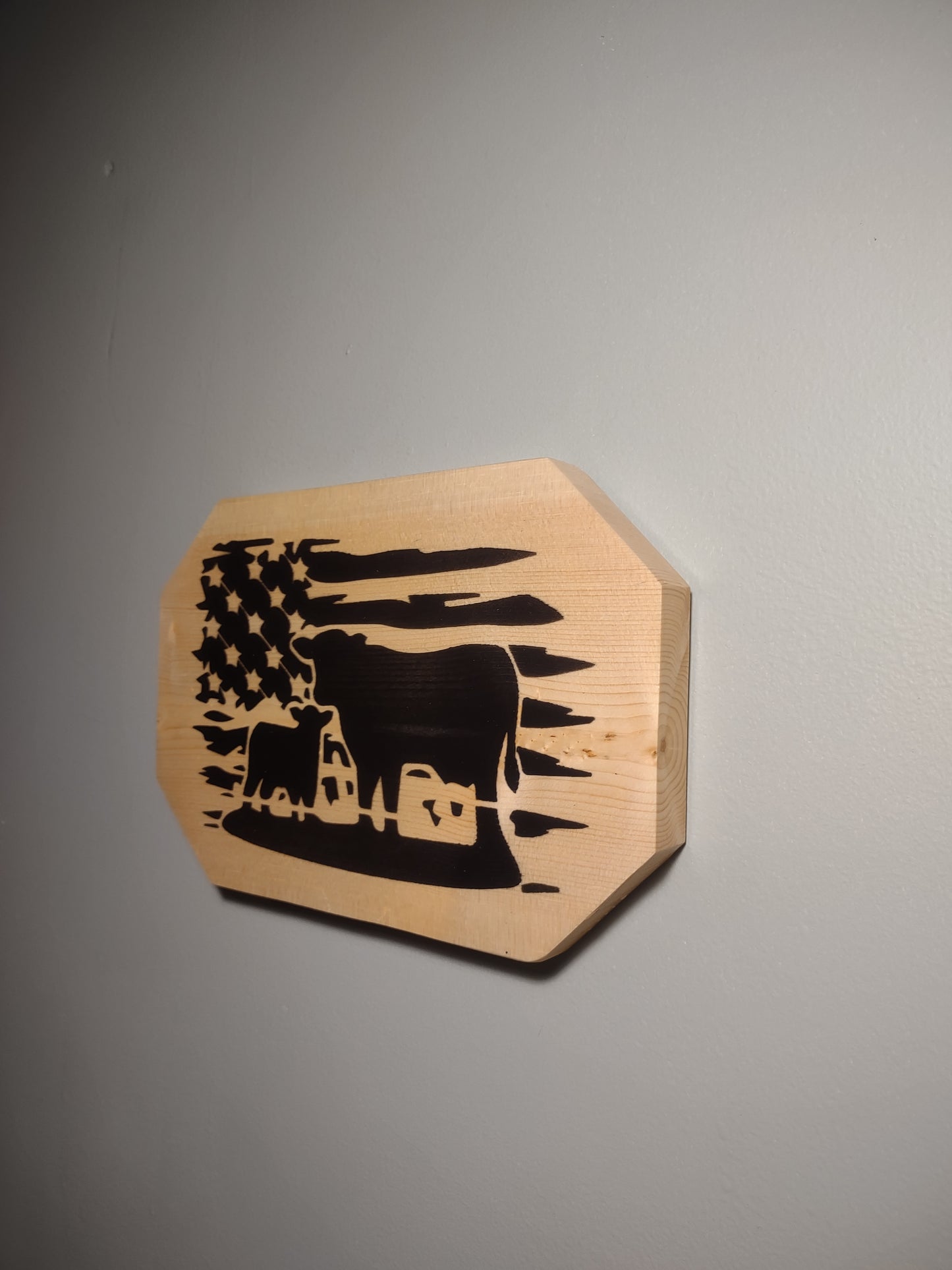 Patriotic Wall Decor Plaque, Cows