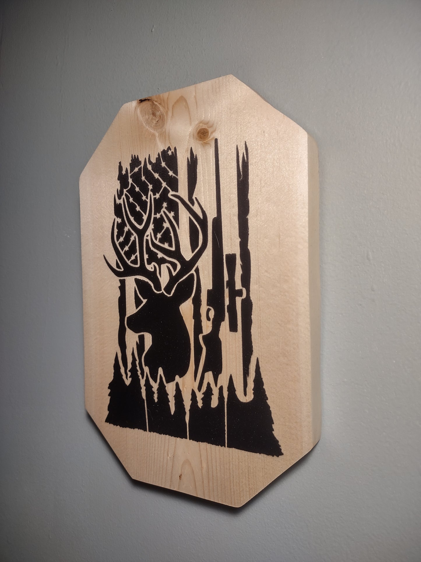 Patriotic Wall Decor Plaque, Buck & Rifle