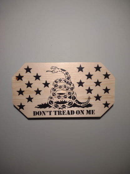 Don't Tread On Me Patriotic Wall Decor Plaque